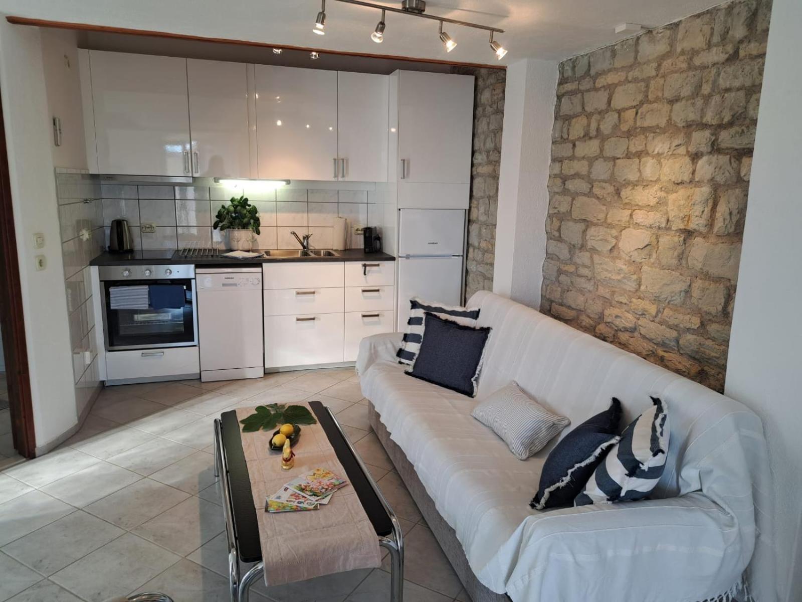 Villa Apartments Oliva Seget Vranjica Exterior foto